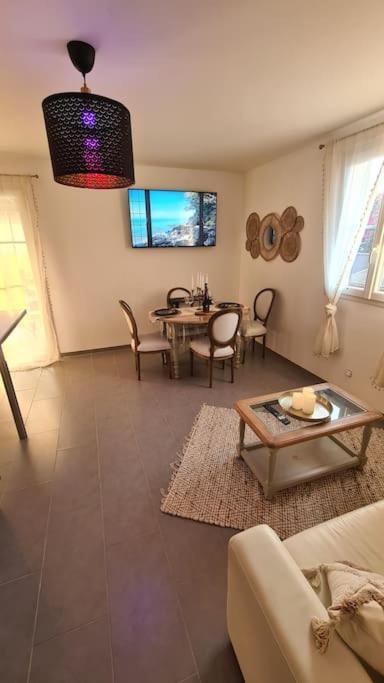 La Villa Romane Montfaucon  外观 照片